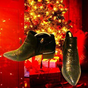 TREASURE & BOND Snake Print Black Leather Ankle Booties Size 8